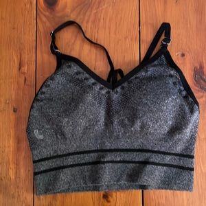 Lolë | Sports Bra